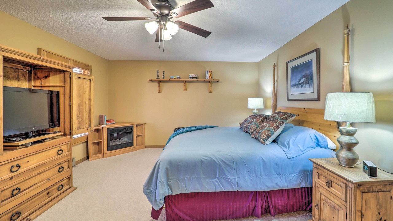 Photo of Bedroom in Charter Hills