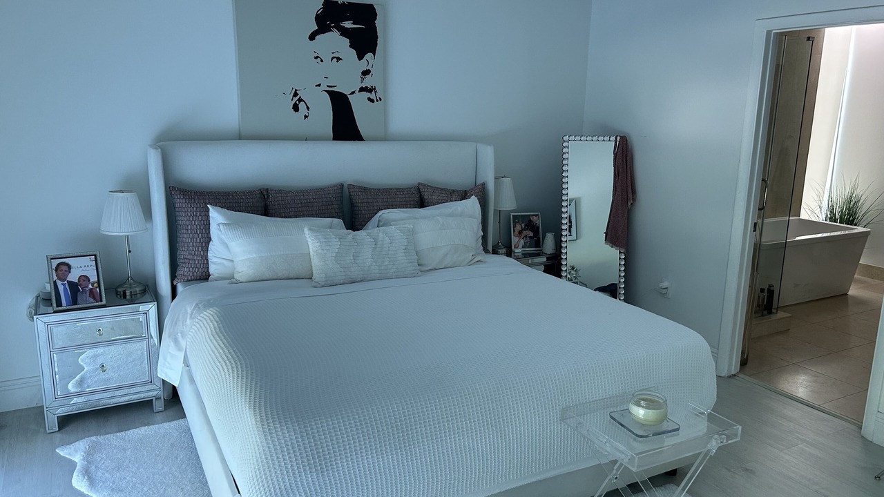 Photo of Bedroom in Key Biscayne