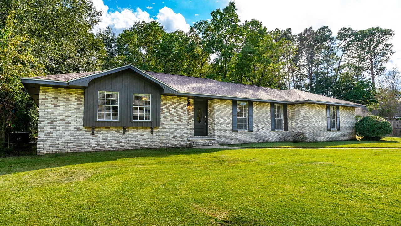 Photo of Outdoor in Hattiesburg