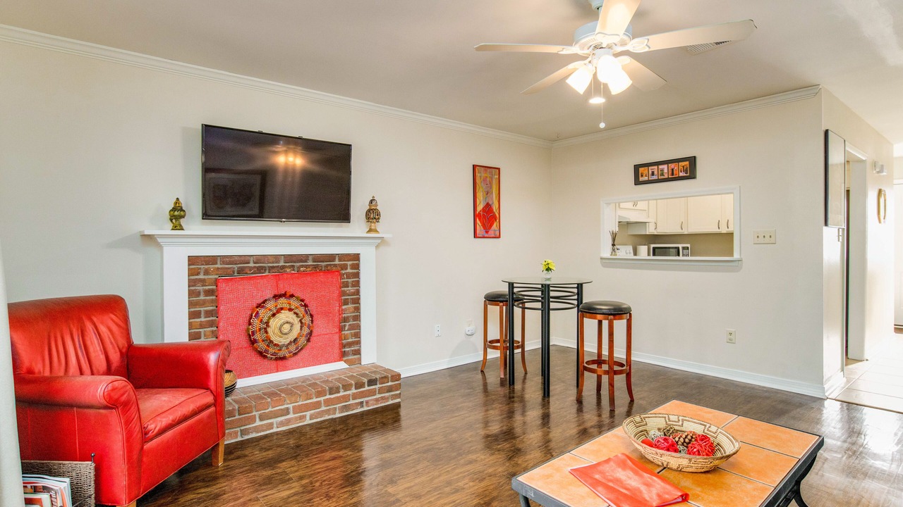 Photo of Livingroom in Southeast Pensacola