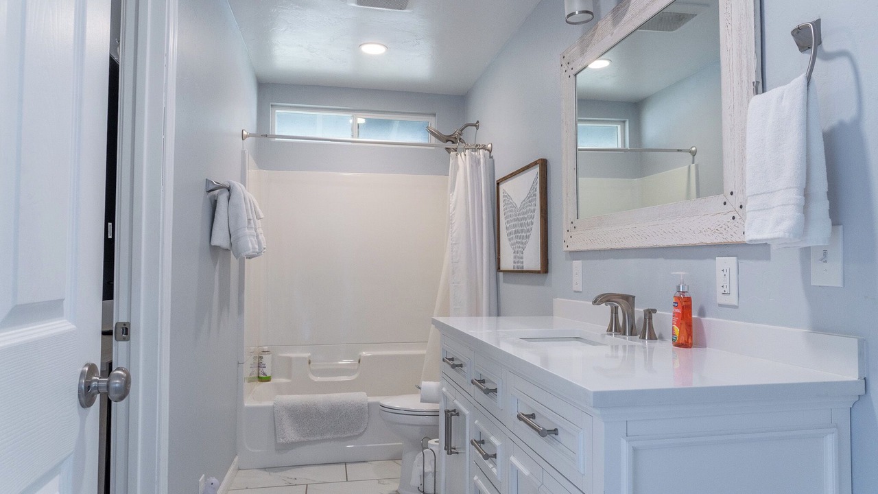 Photo of Bathroom in Crescent City North