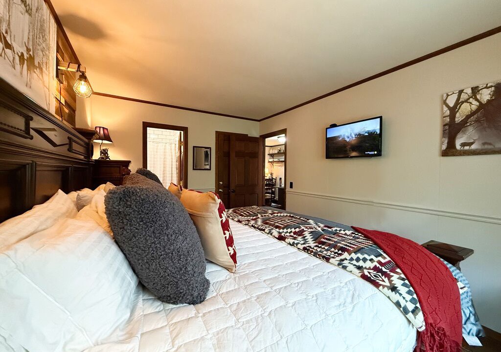 Photo of Bedroom in Charter Hills