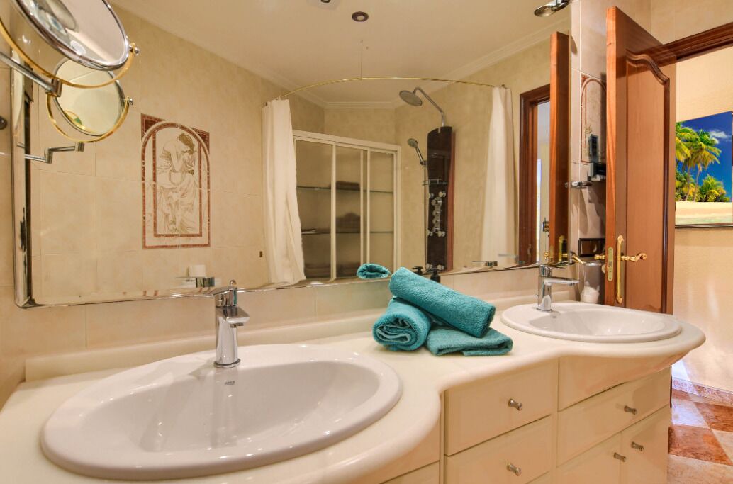 Photo of Bathroom in Callosa d' En Sarria