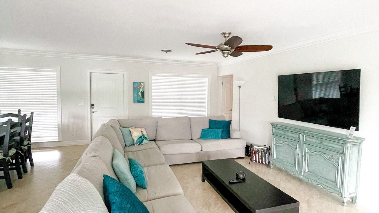 Photo of Livingroom in Lighthouse Point