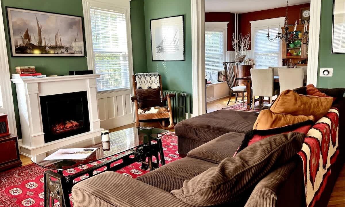 Photo of Livingroom in Firthcliffe