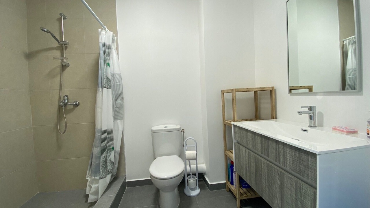 Photo of Bathroom in Faaa