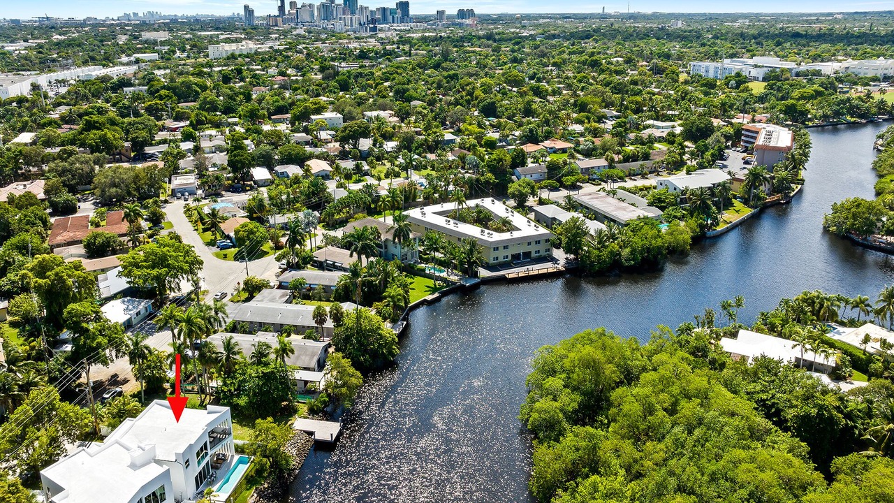 Photo of Outdoor in Middle River Terrace