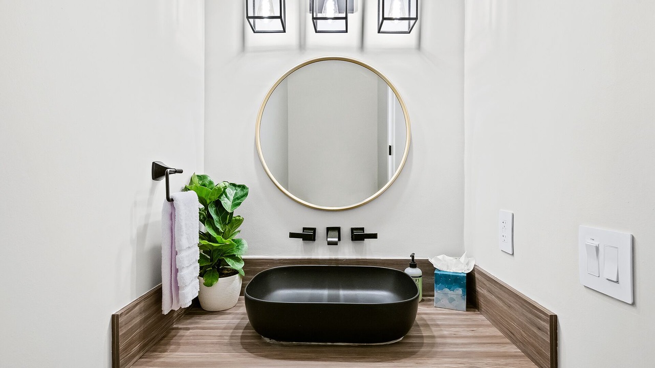 Photo of Bathroom in Middle River Terrace