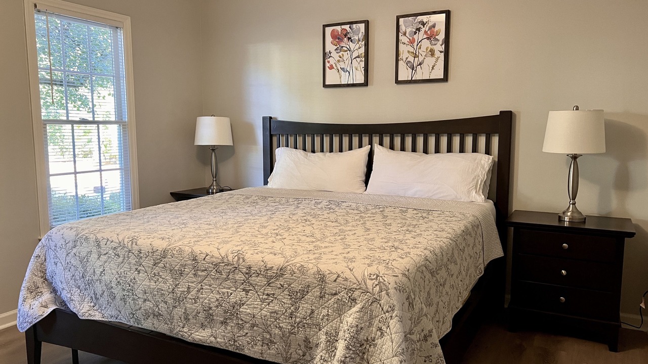 Photo of Bedroom in Apex