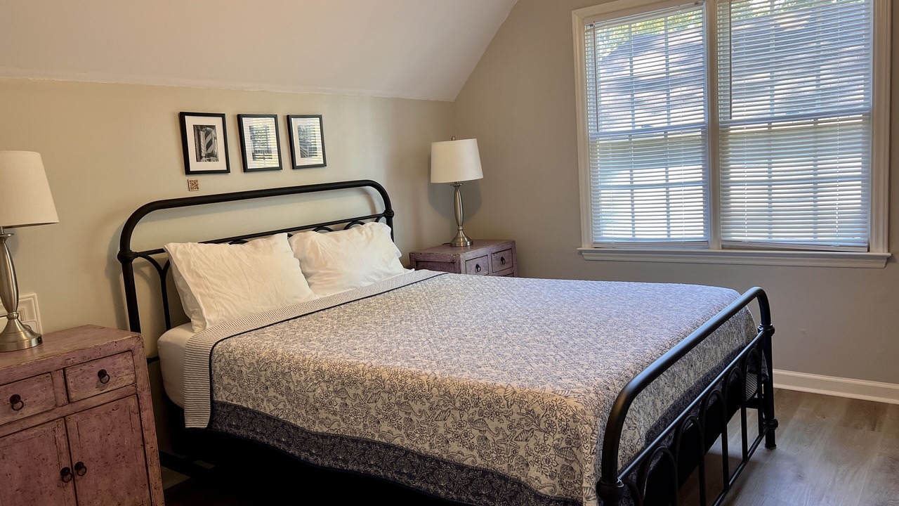 Photo of Bedroom in Apex