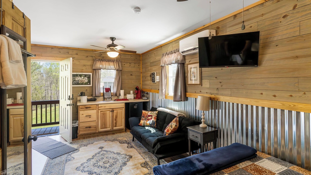Photo of Livingroom in Moravian Falls