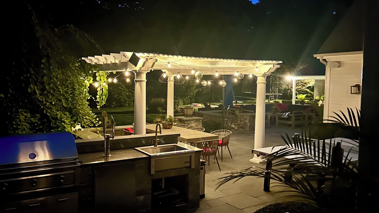 Photo of Patio Balcony in Cos Cob