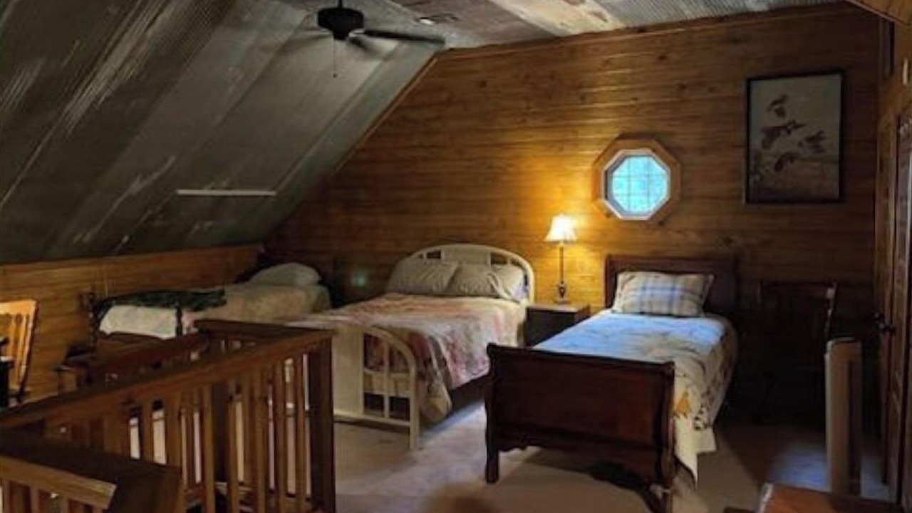 Photo of Bedroom in Coffeeville