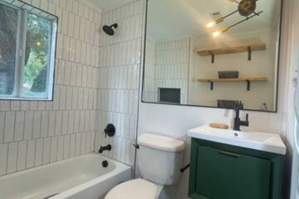 Photo of Bathroom in East Pensacola Heights