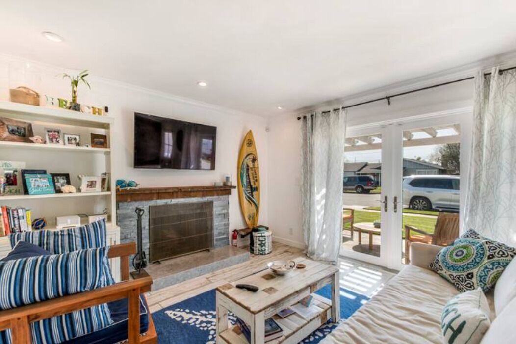 Photo of Livingroom in Huntington Beach