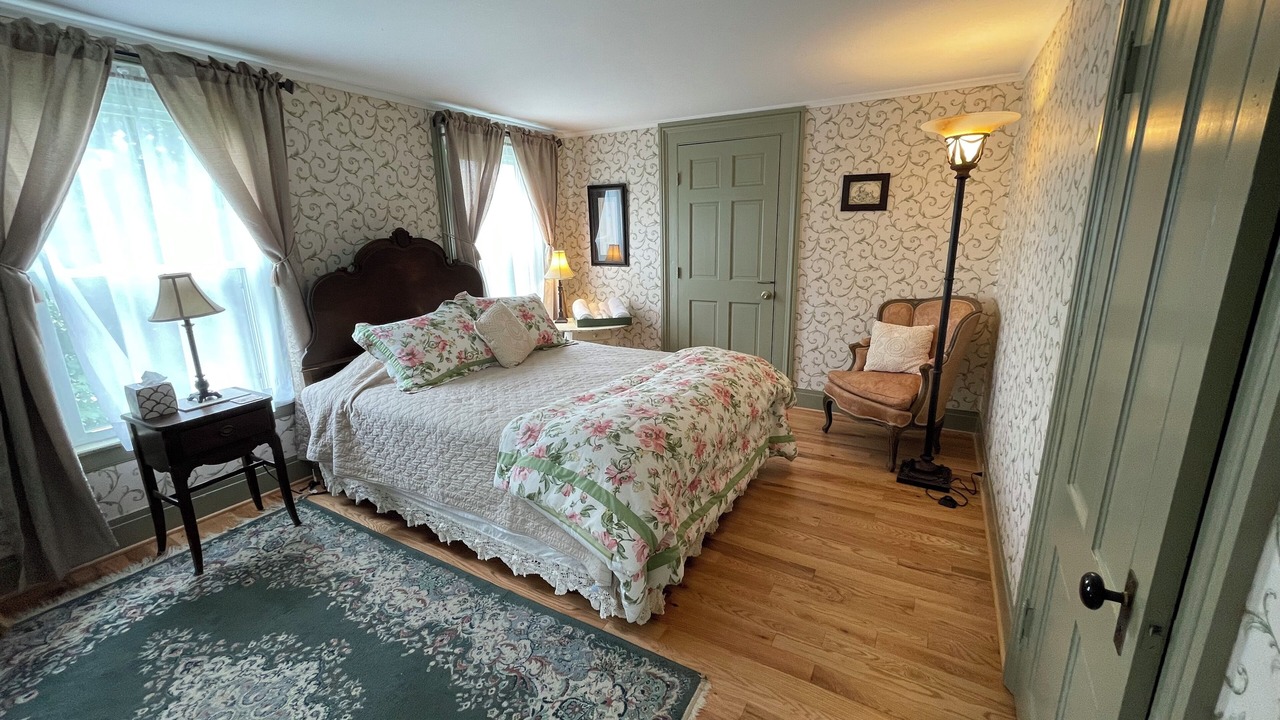 Photo of Bedroom in Avon