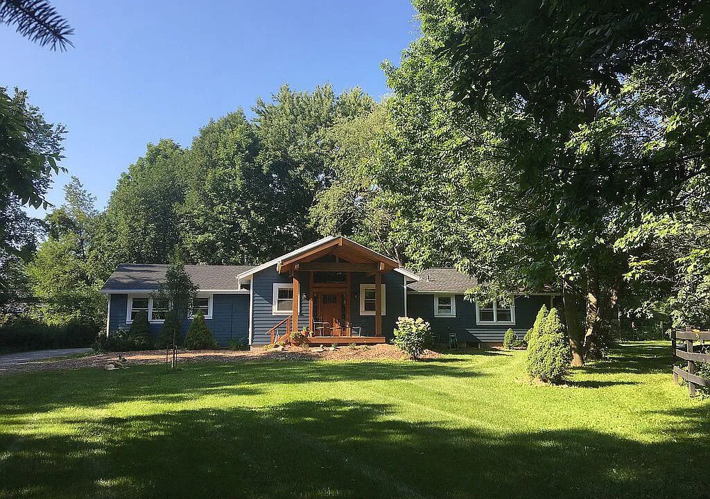 Photo of Outdoor in Penfield