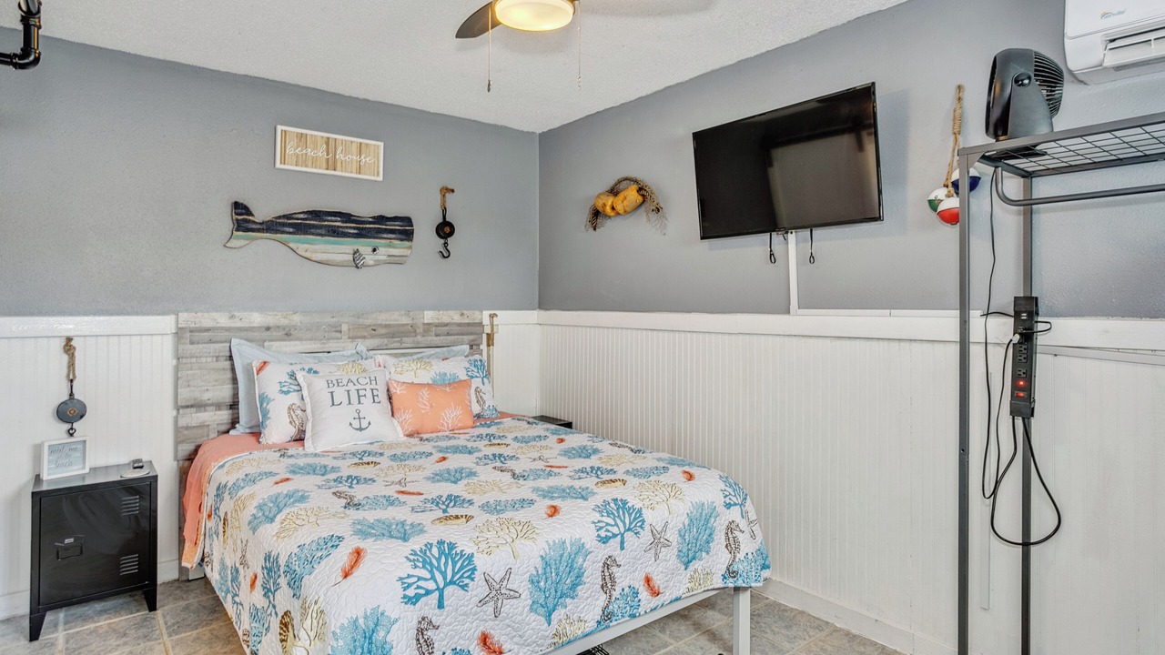 Photo of Bedroom in Ono Island