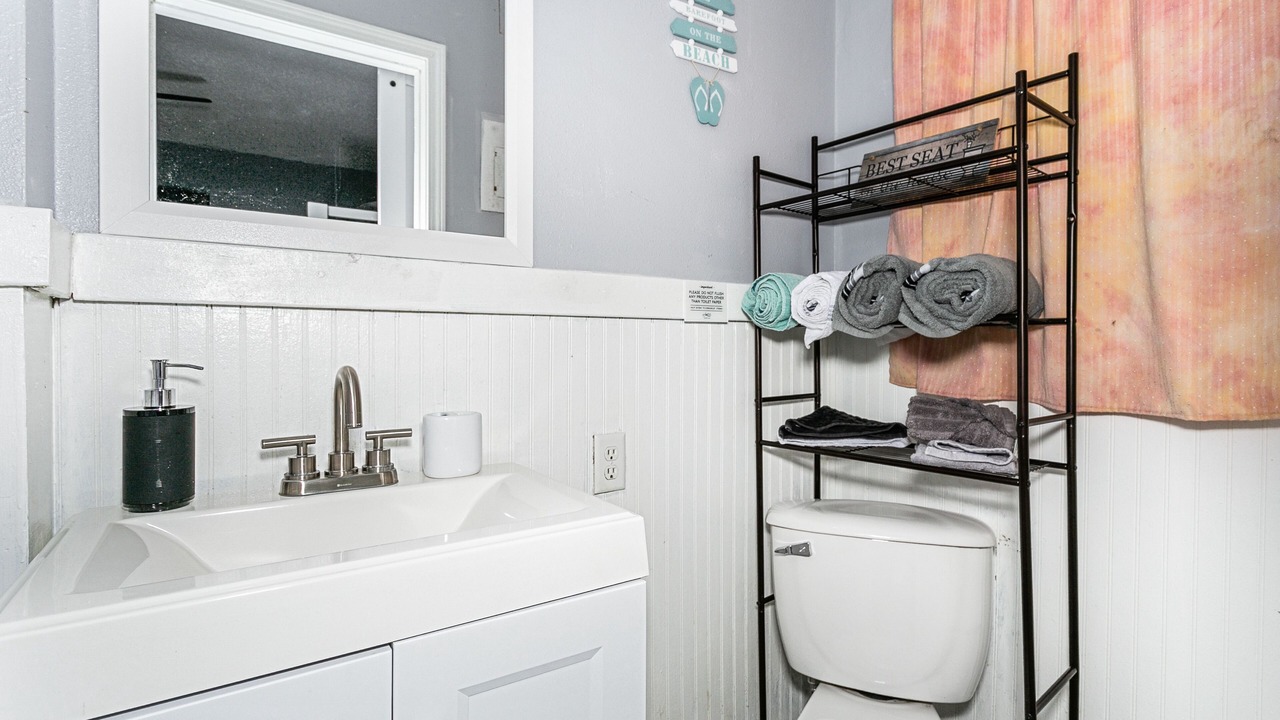 Photo of Bathroom in Ono Island