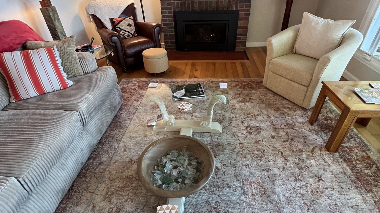 Photo of Livingroom in Town of Benton