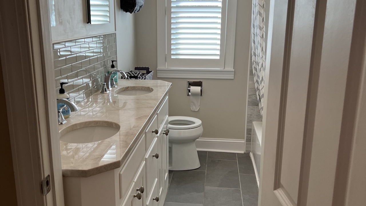 Photo of Bathroom in Town of Benton