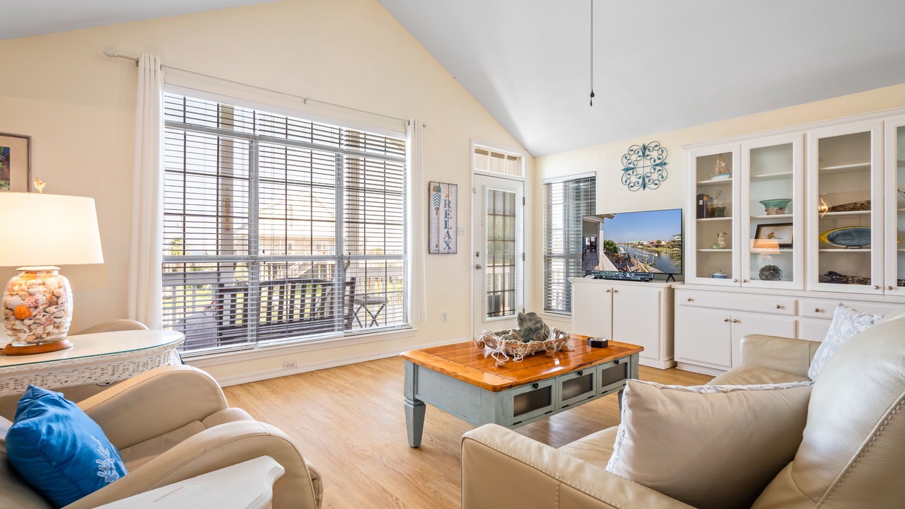 Photo of Livingroom in Silver Cay