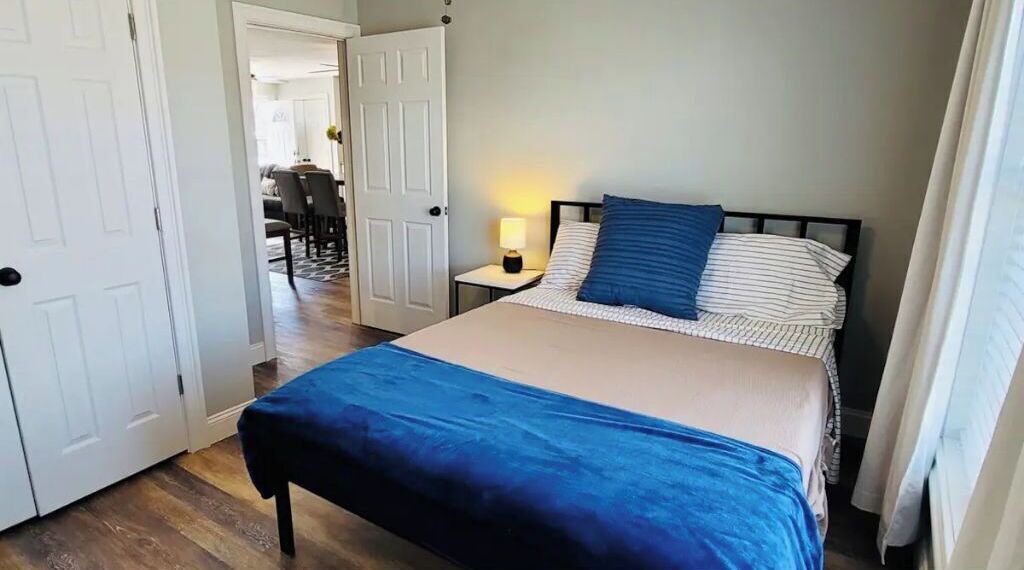 Photo of Bedroom in Newburgh