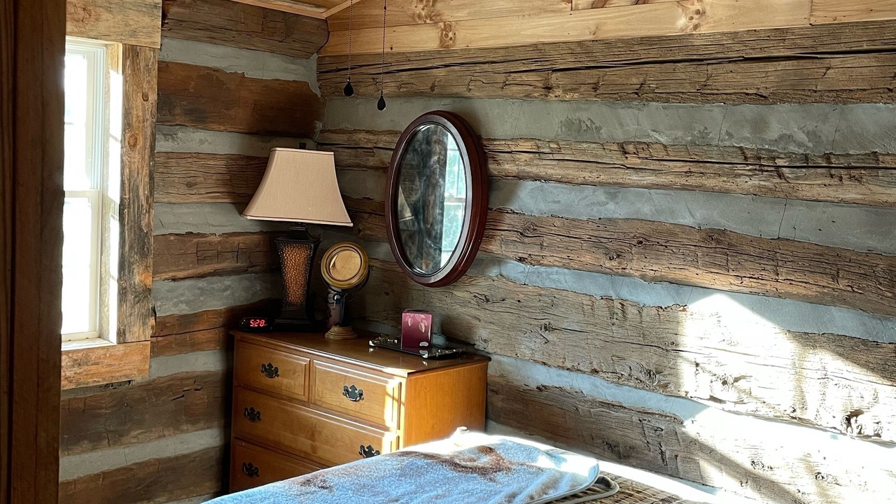 Photo of Bedroom in State Road