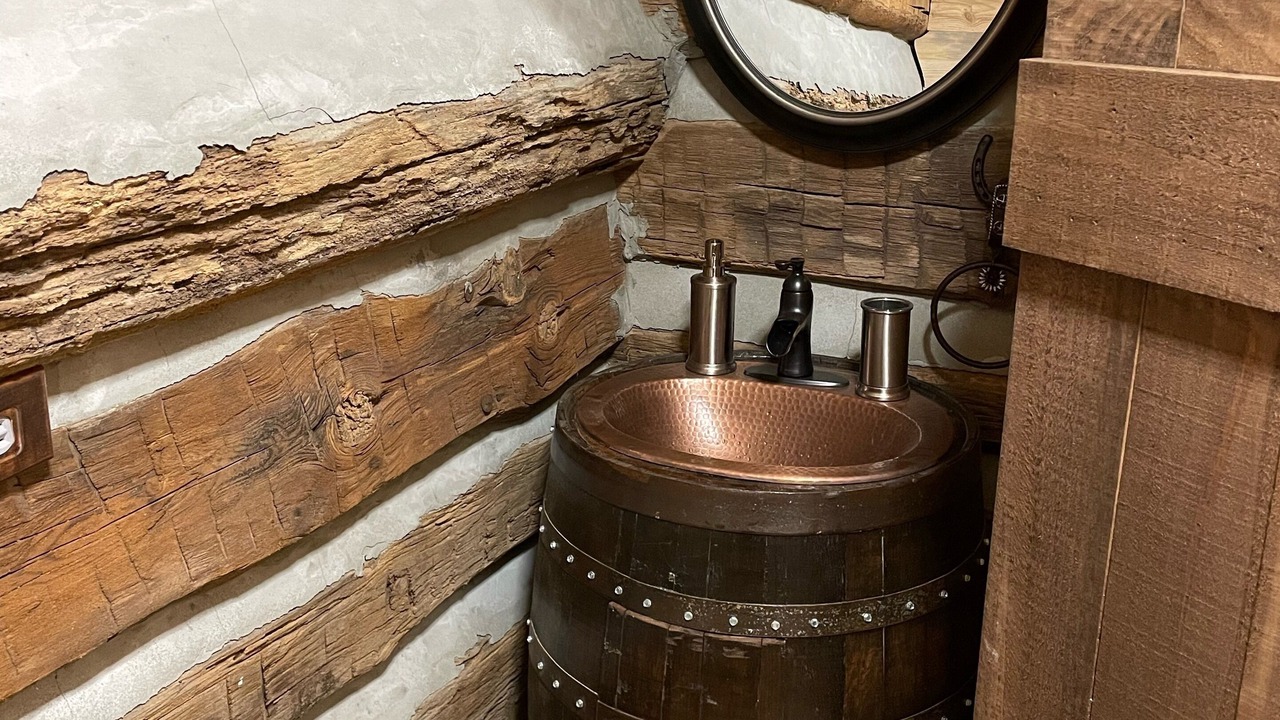 Photo of Bathroom in State Road