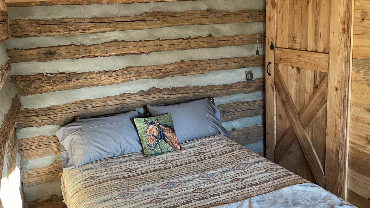 Photo of Bedroom in State Road