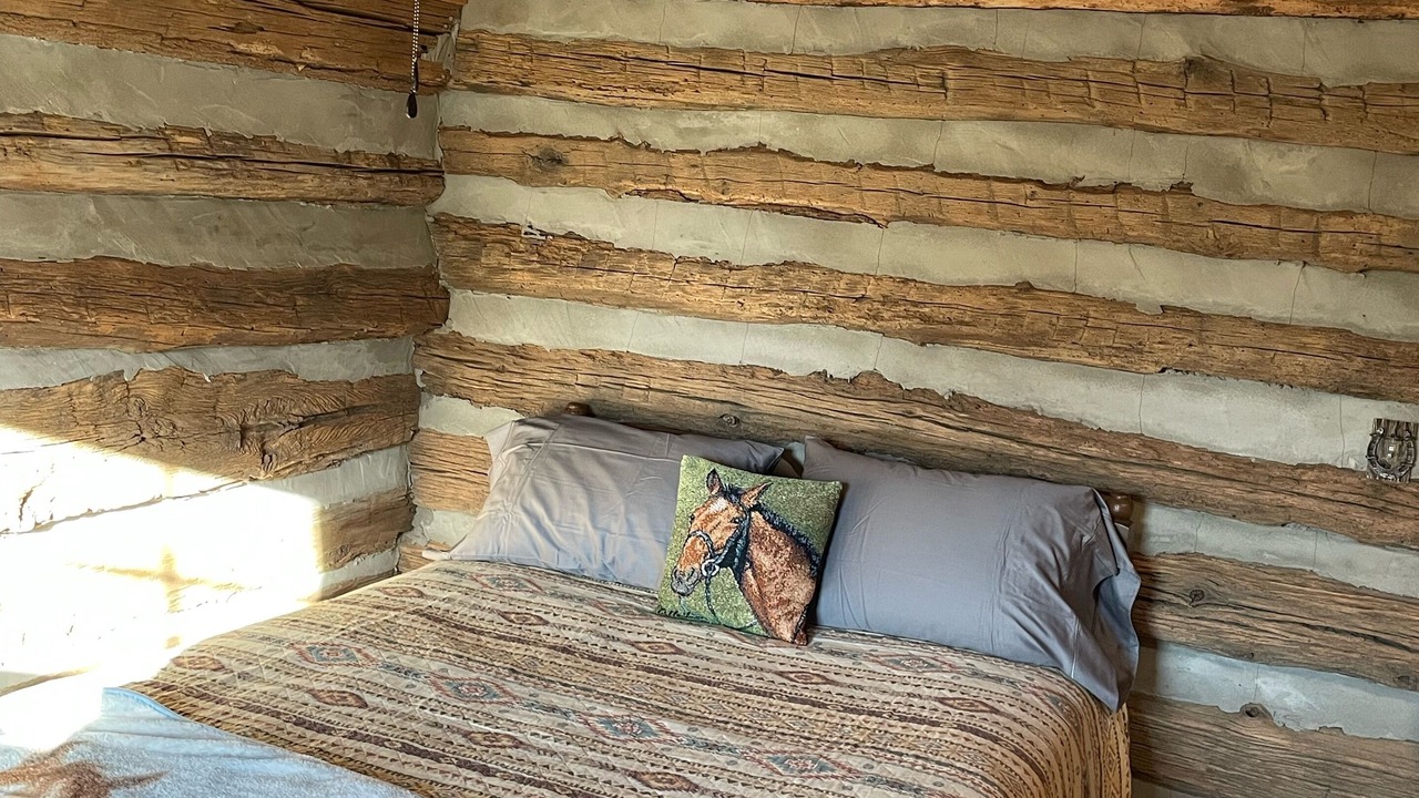 Photo of Bedroom in State Road