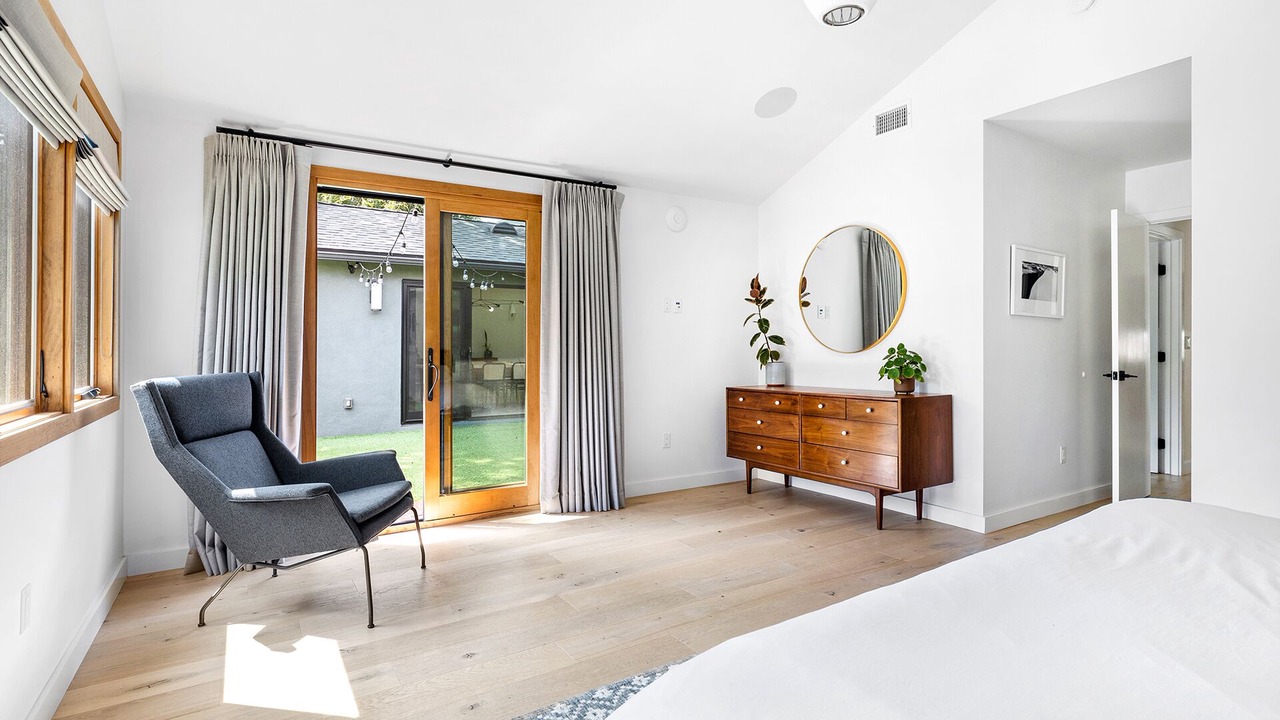 Photo of Bedroom in Mar Vista