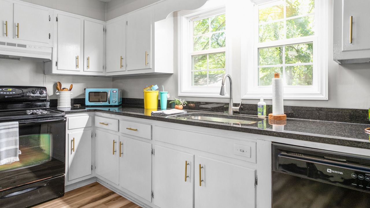 Photo of Kitchen in Old Irving Park