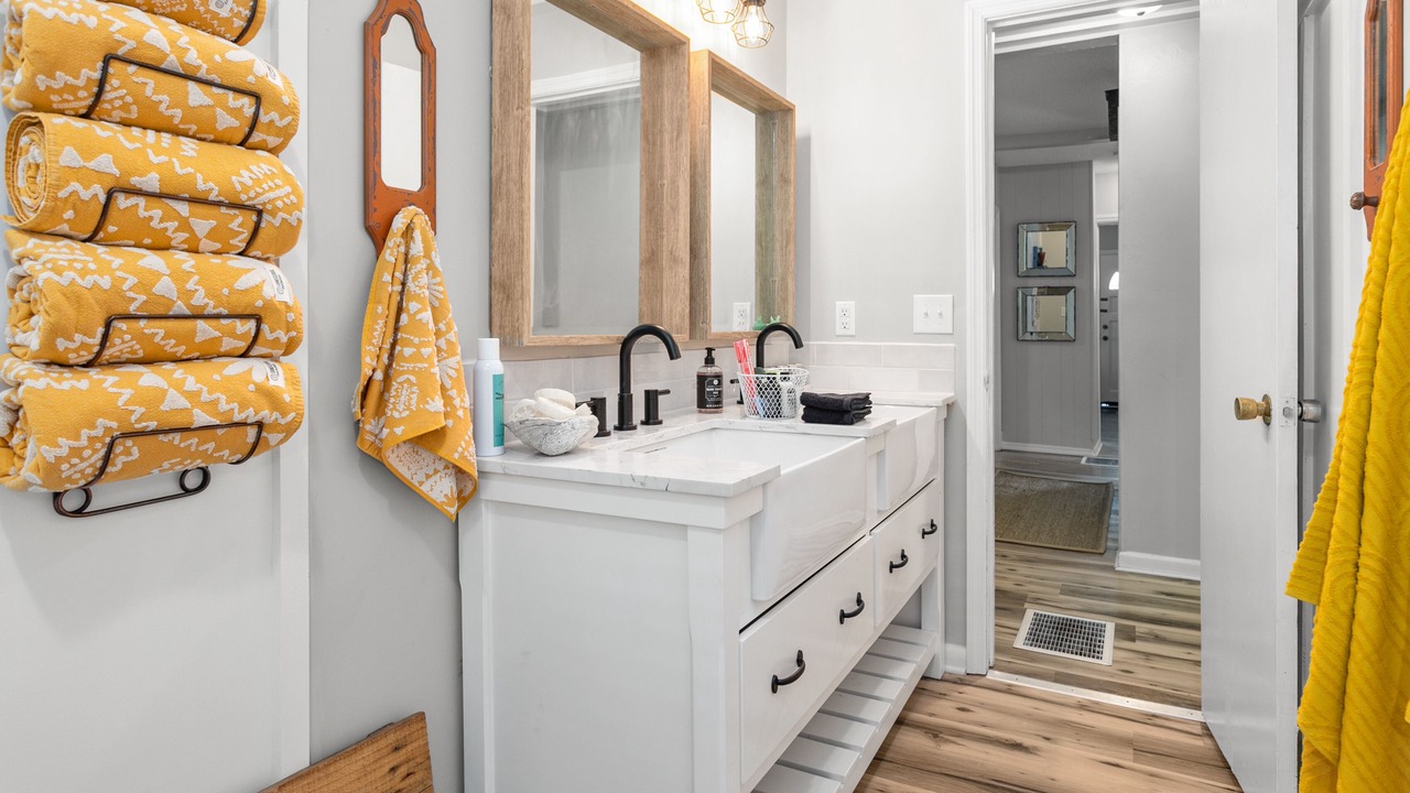 Photo of Kitchen in Old Irving Park