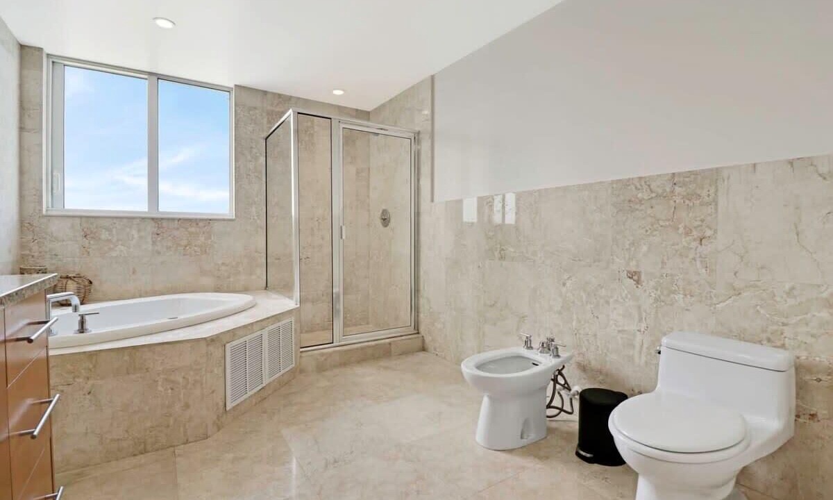 Photo of Bathroom in North Bay Village