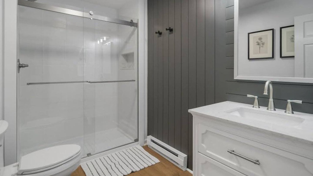 Photo of Bathroom in Romulus
