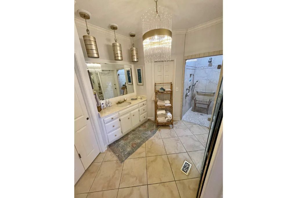 Photo of Bathroom in Clarksdale