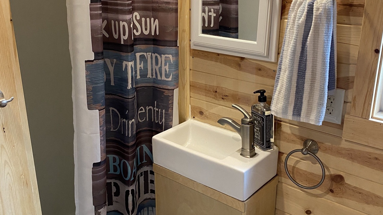 Photo of Bathroom in Lutz