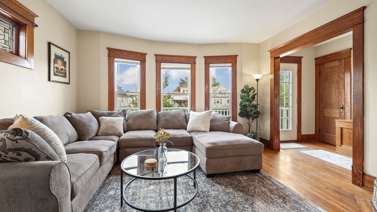Photo of Livingroom in North Buffalo