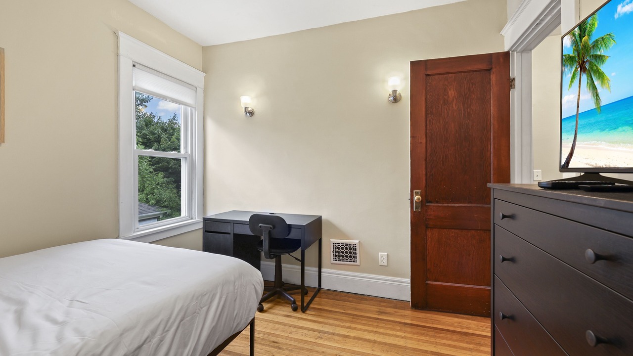 Photo of Bedroom in North Buffalo
