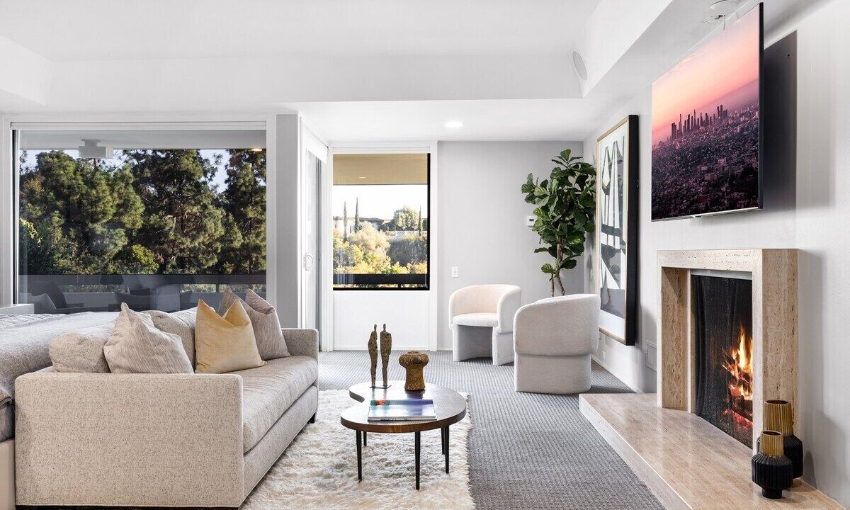 Photo of Livingroom in Trousdale Estates