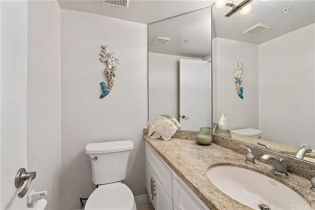 Photo of Bathroom in Huntington Beach