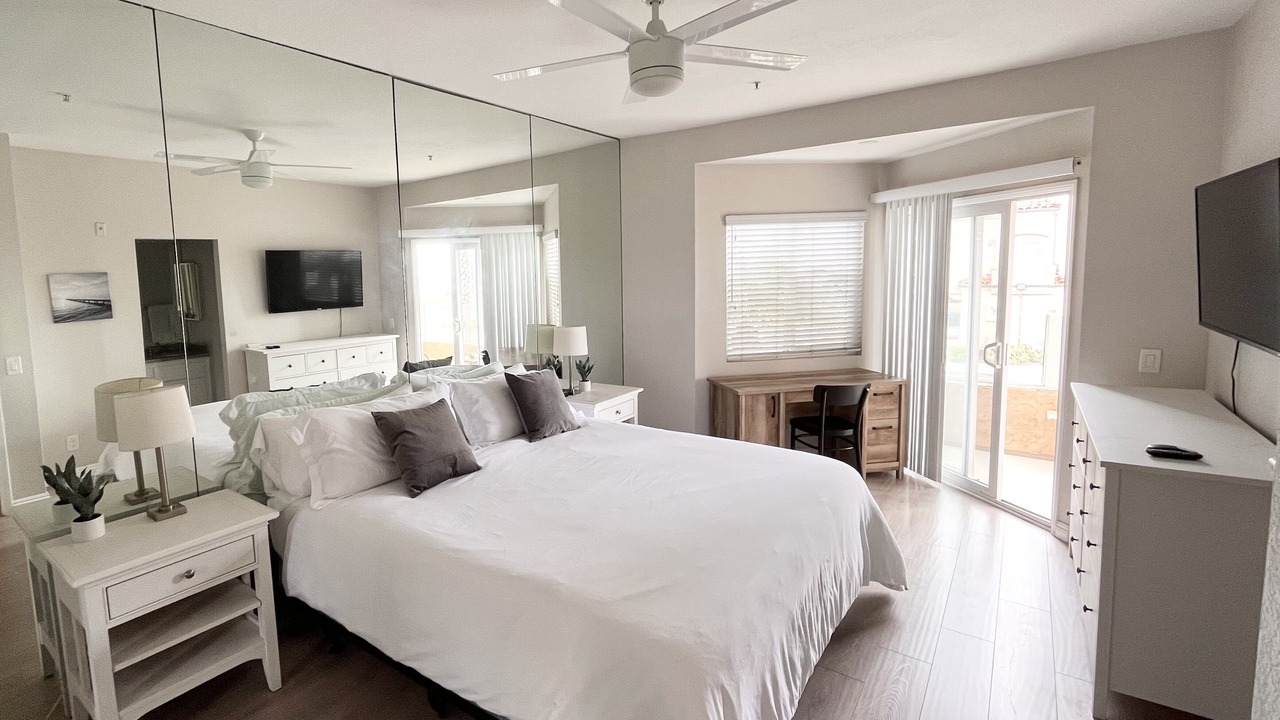 Photo of Bedroom in Huntington Beach