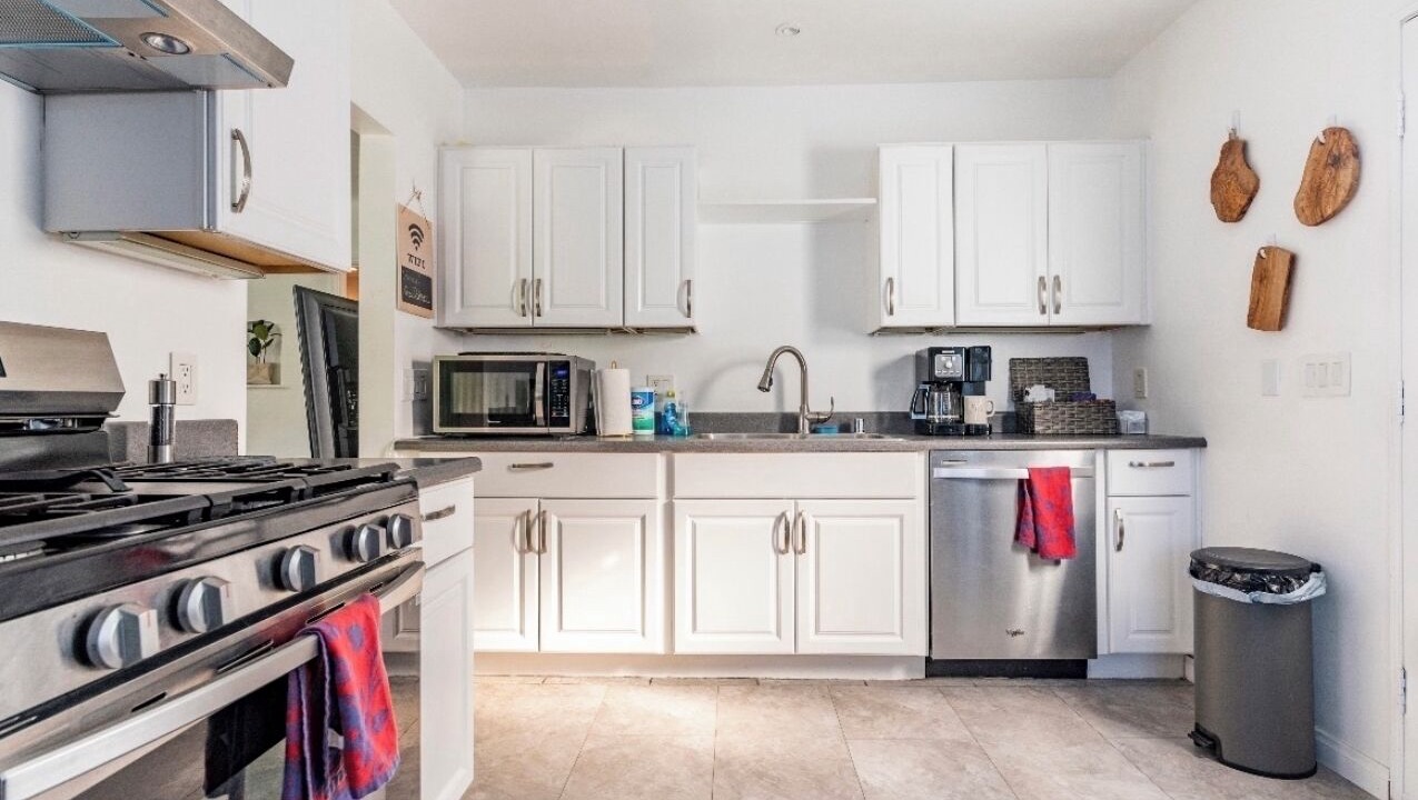 Photo of Kitchen in Lomita