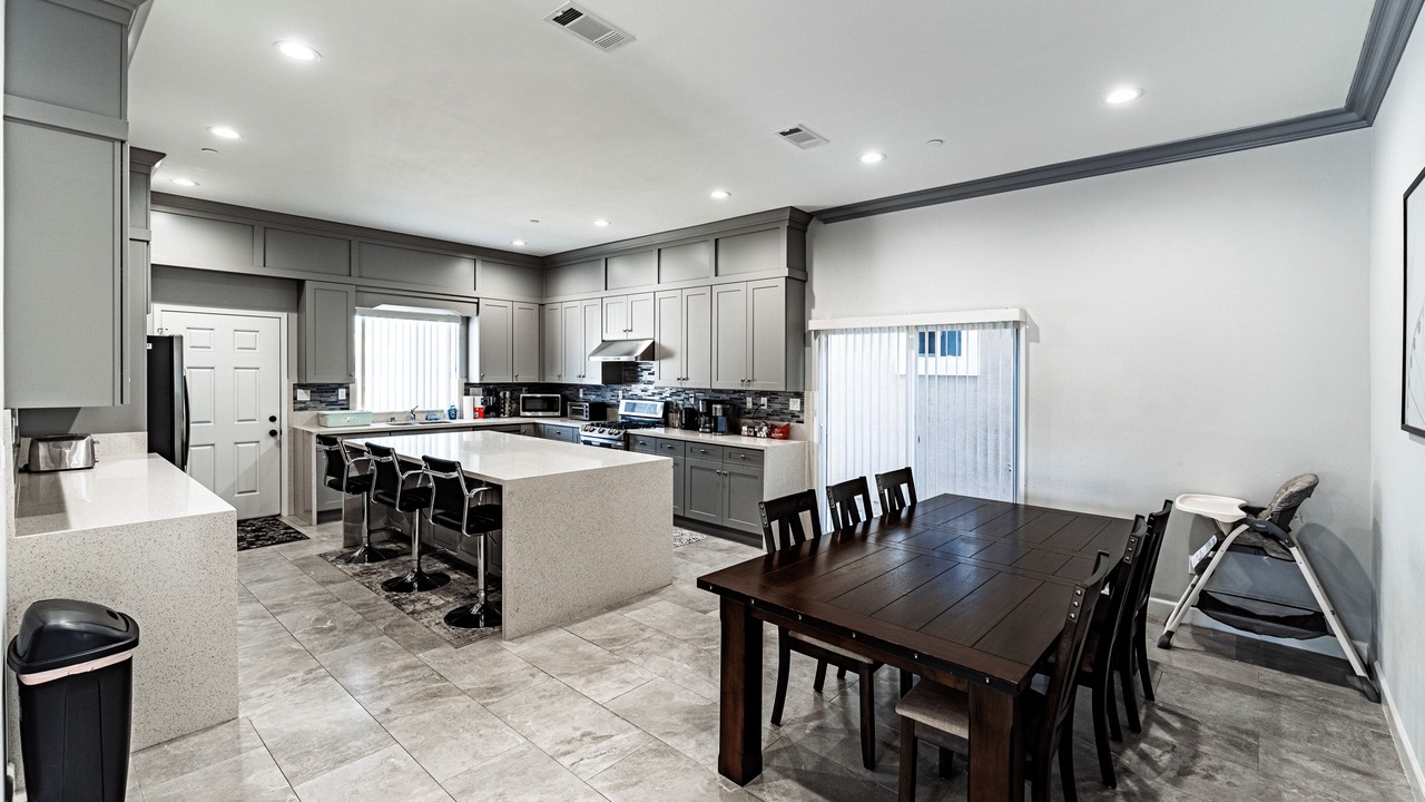 Photo of Kitchen in Midway City