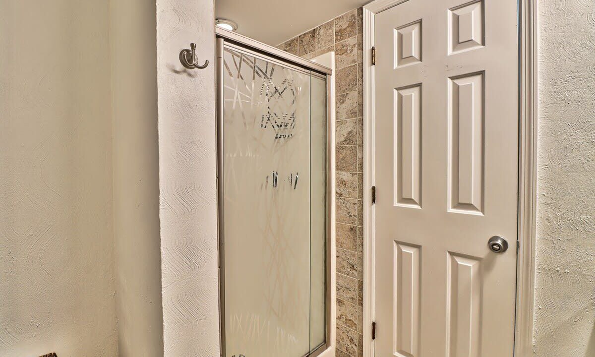 Photo of Bathroom in Ash