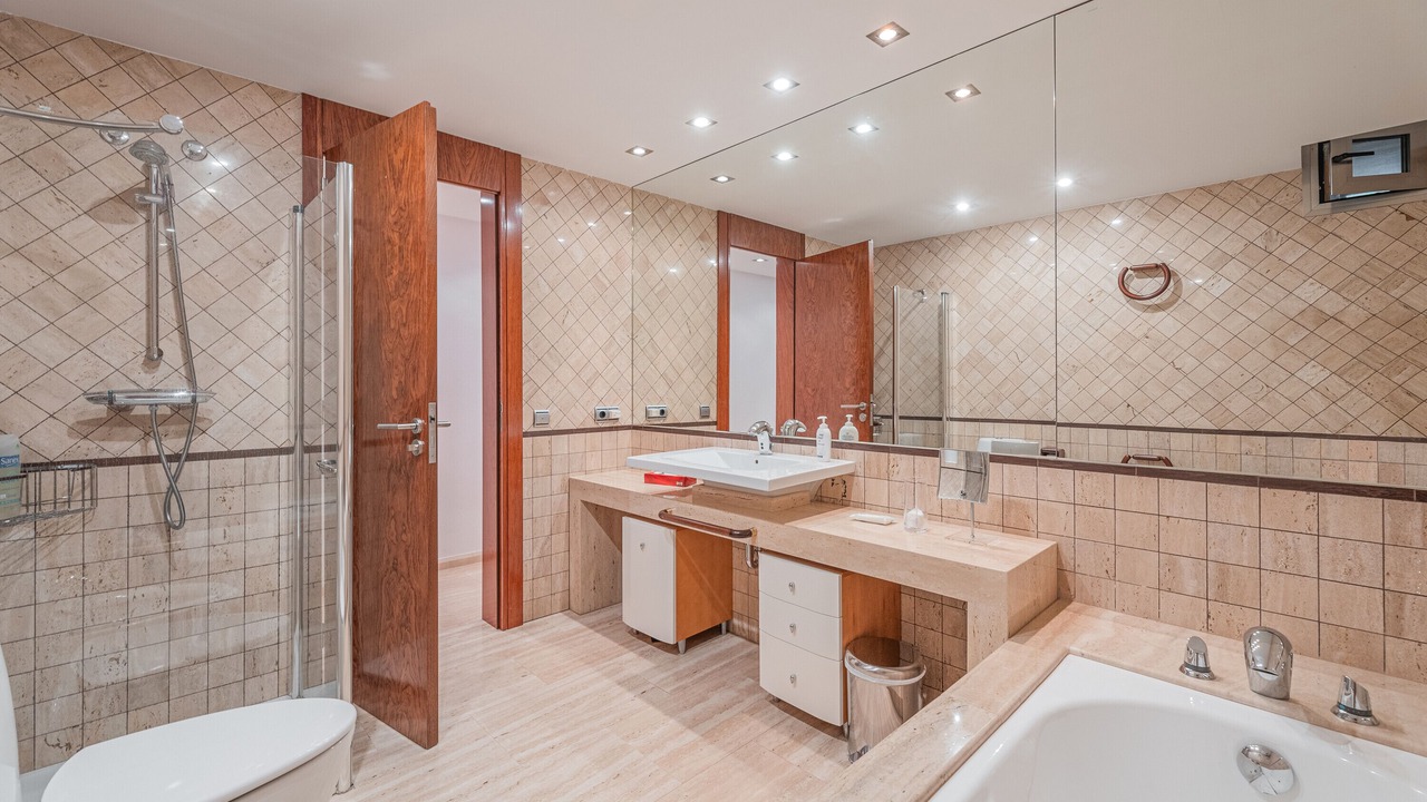 Photo of Bathroom in Son Veri Nou