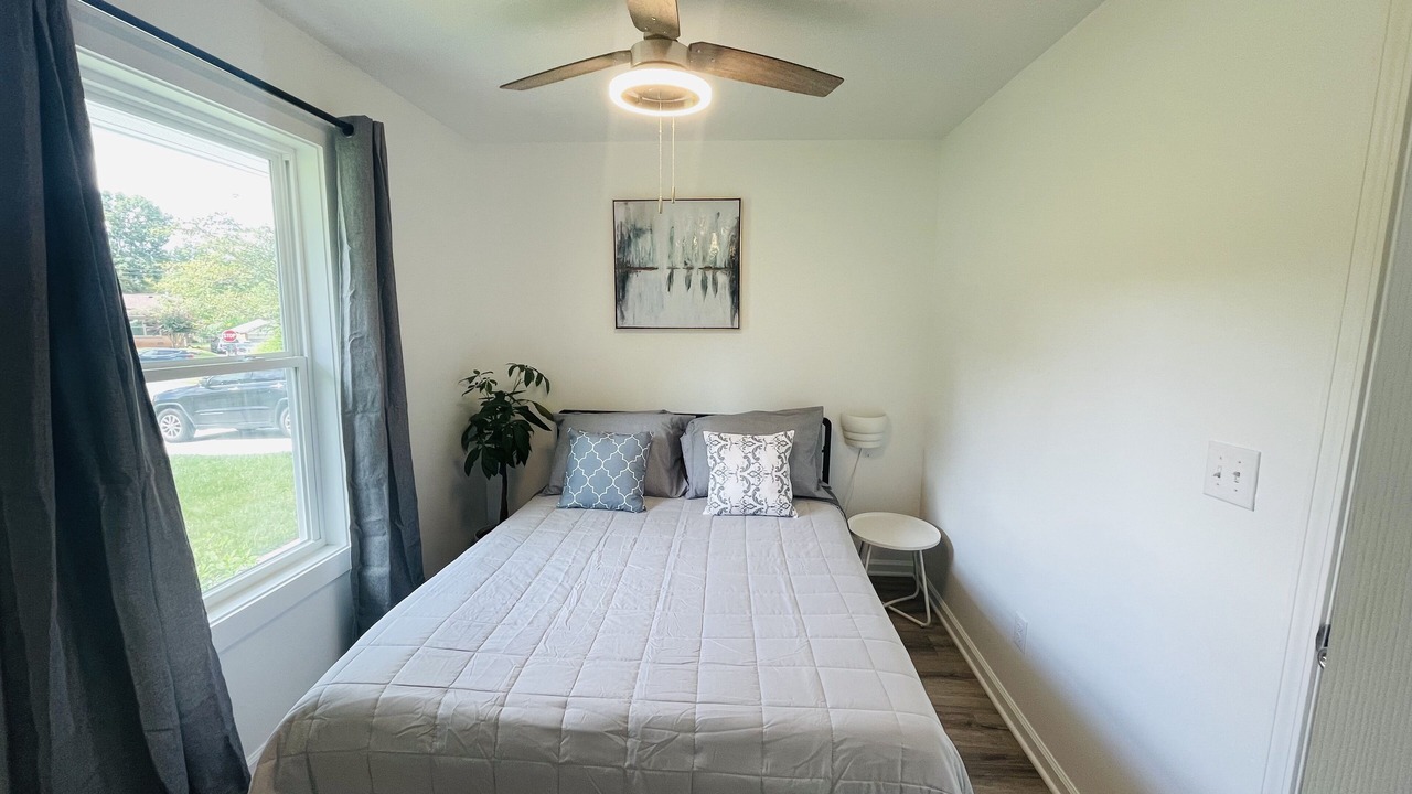 Photo of Bedroom in Toddville Road