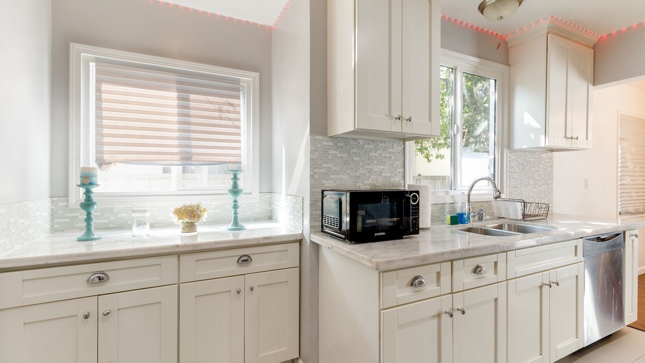 Photo of Kitchen in Reseda