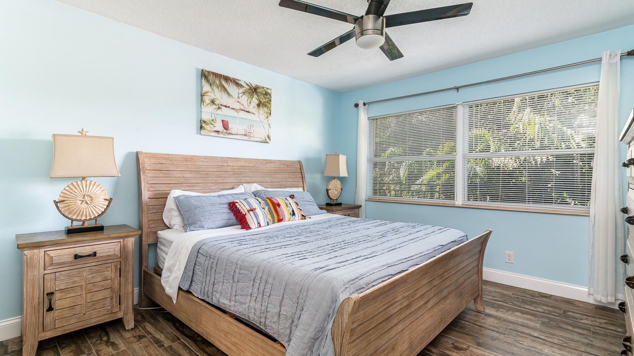 Photo of Bedroom in Palm Beach Shores